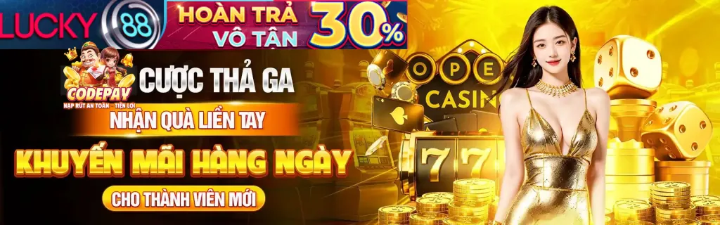 Bàn chơi Baccarat tại 33win99 với chip vàng và lá bài